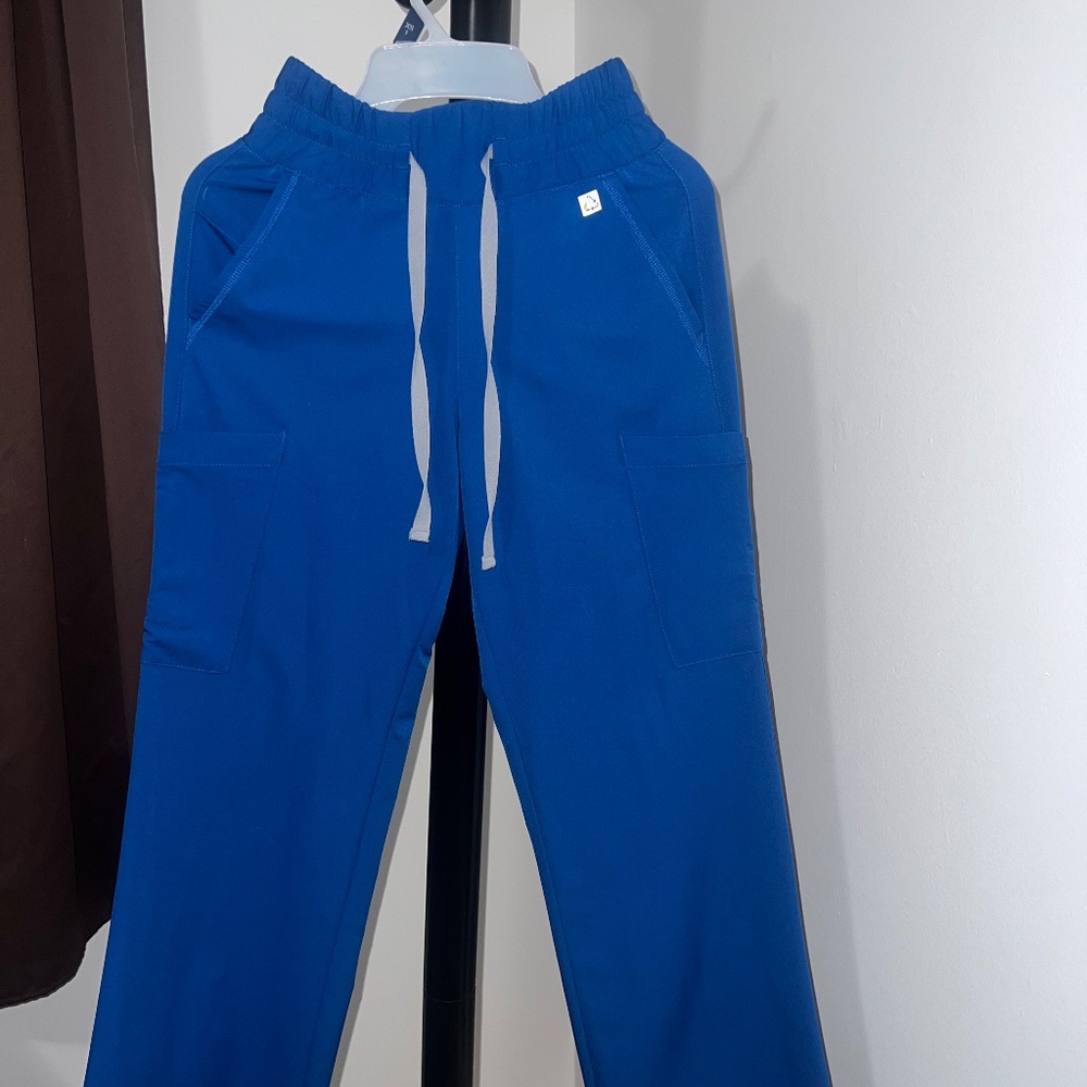 Scrub pants